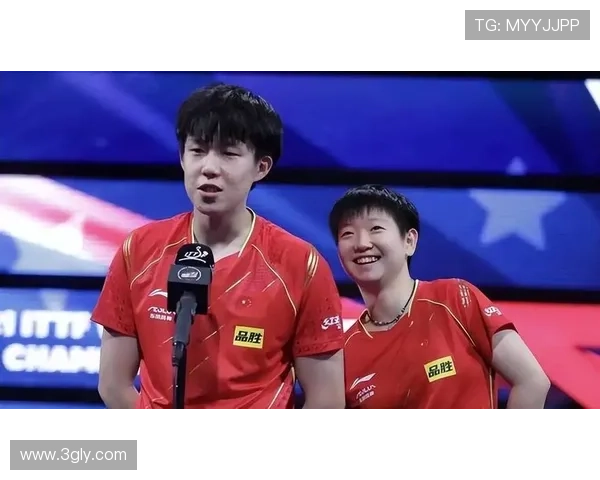 王楚钦孙颖莎领奖时争执 大头温柔服软